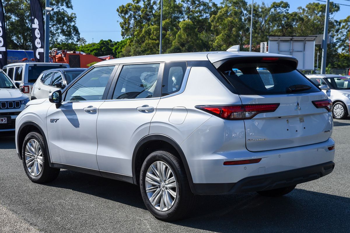 2023 Mitsubishi Outlander PHEV ES ZM