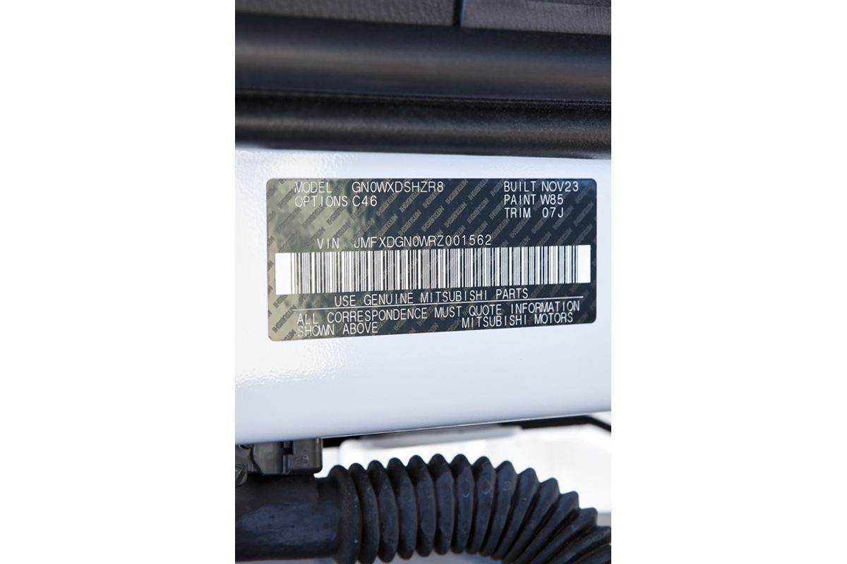 2023 Mitsubishi Outlander PHEV ES ZM