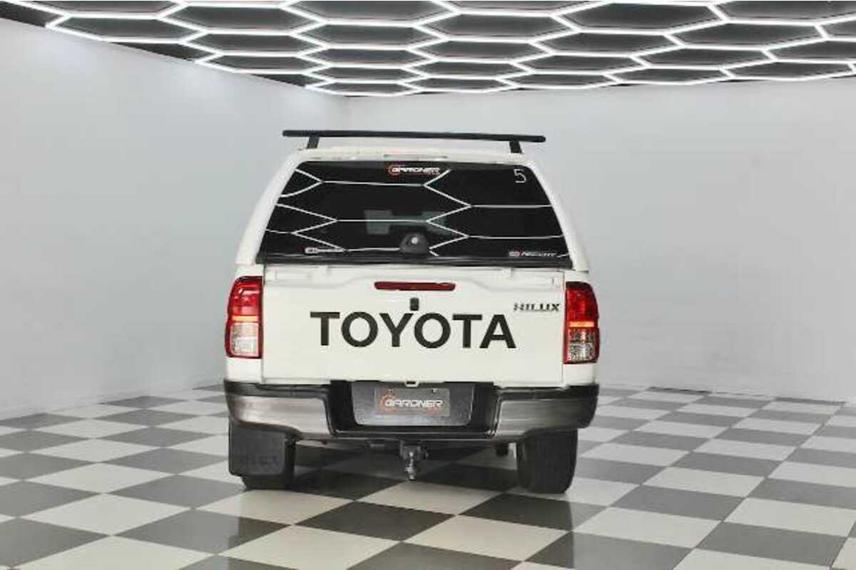 2018 Toyota HILUX SR DUAL CAB GUN126R