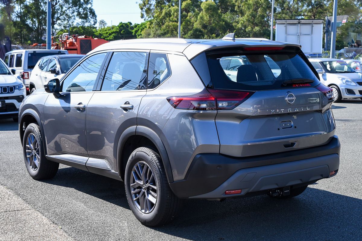 2024 Nissan X-TRAIL ST T33