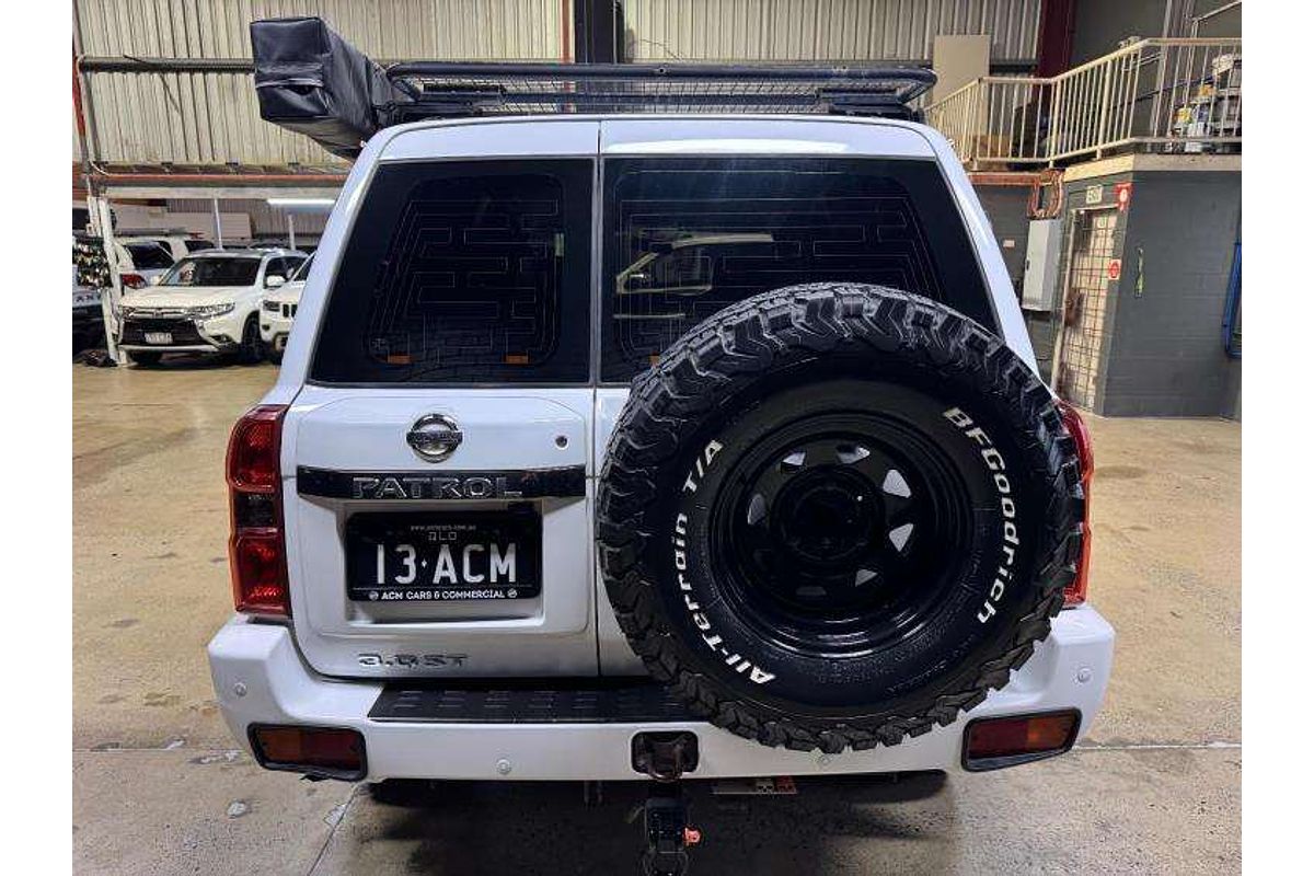 2014 Nissan Patrol ST Y61
