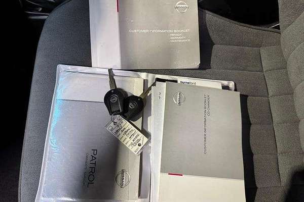 2014 Nissan Patrol ST Y61