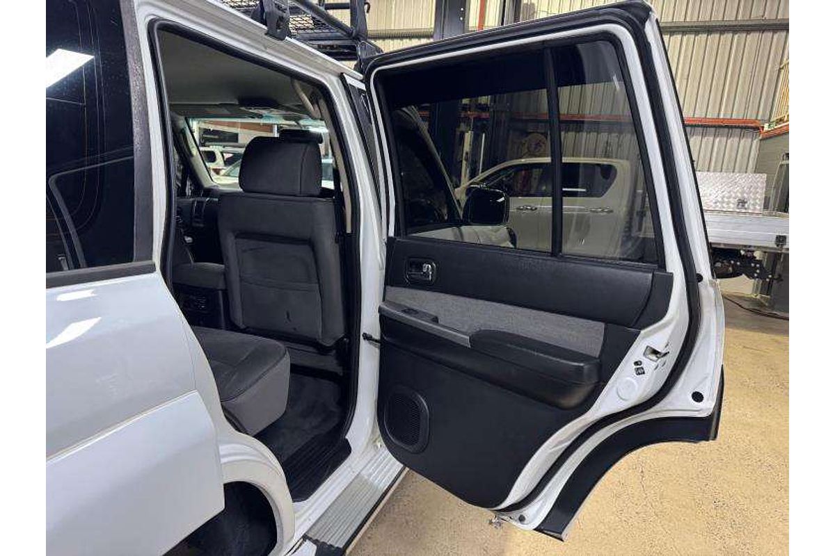 2014 Nissan Patrol ST Y61