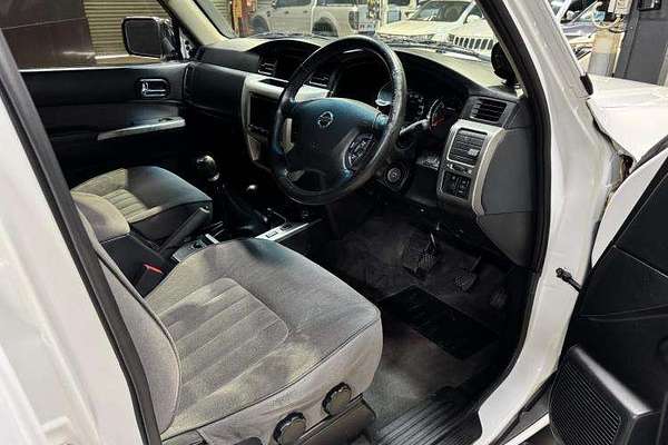 2014 Nissan Patrol ST Y61