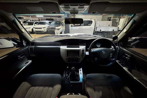 2014 Nissan Patrol ST Y61