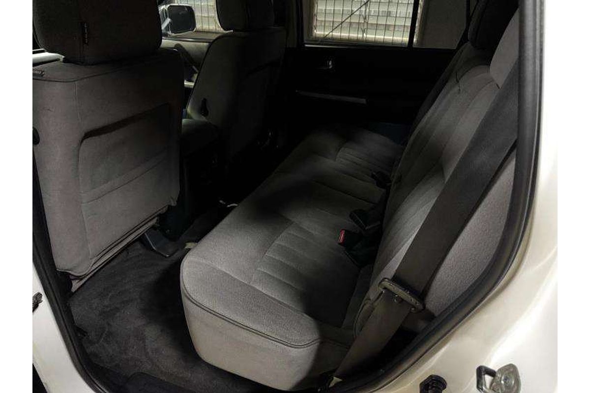 2014 Nissan Patrol ST Y61