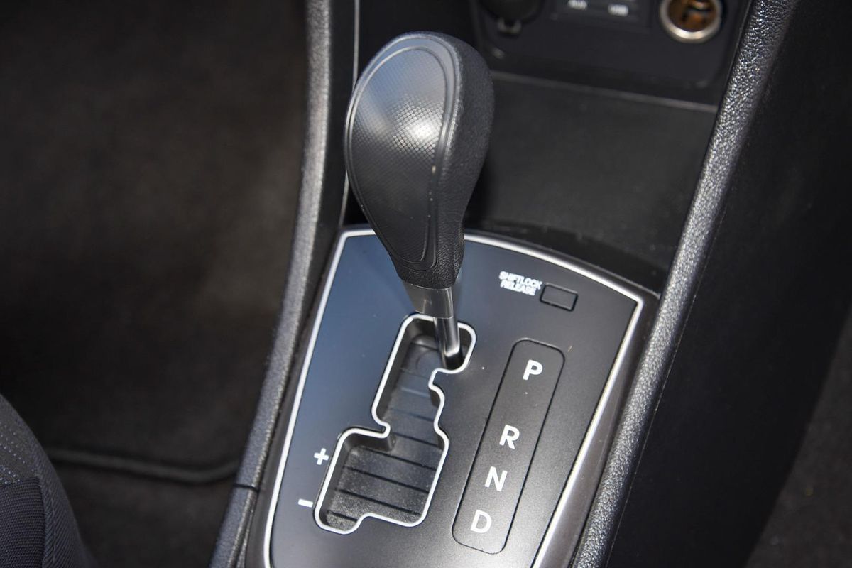 2014 Hyundai Accent Active RB2