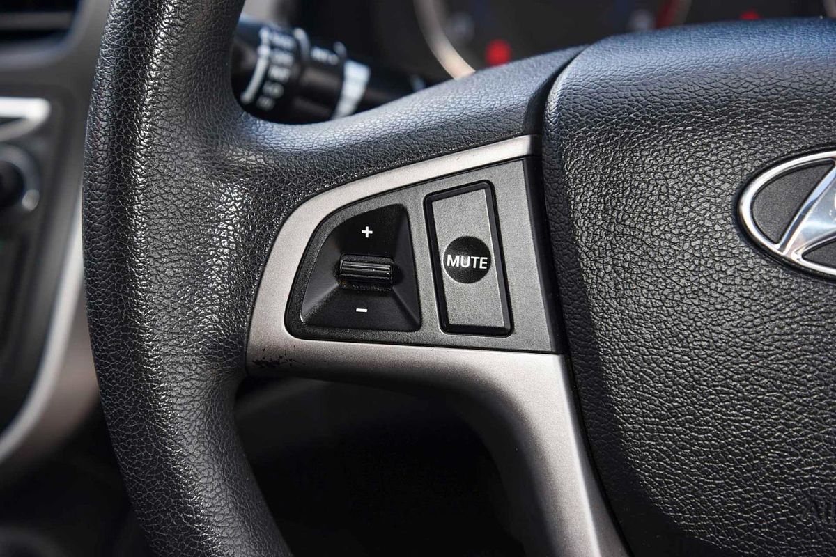 2014 Hyundai Accent Active RB2