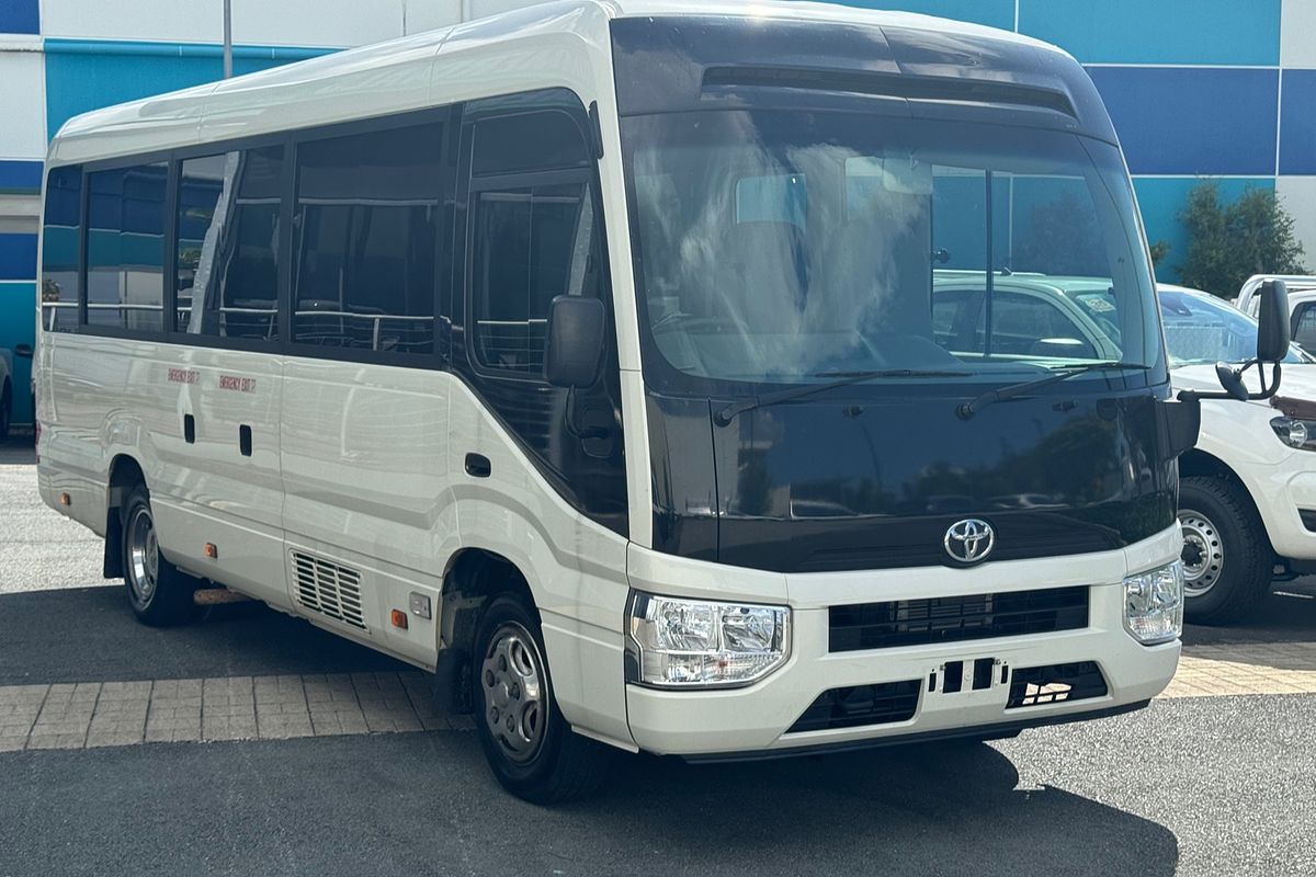 2020 Toyota COASTER DELUXE XZB70R