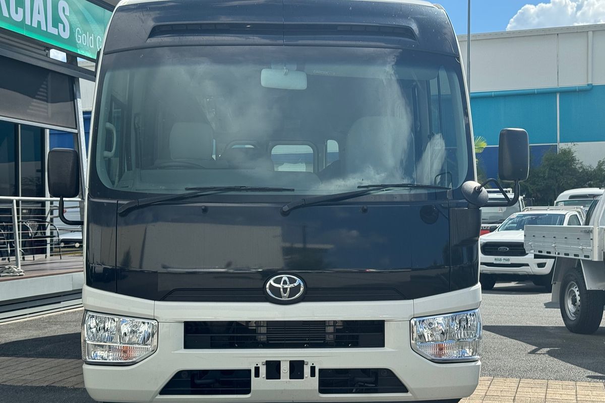2020 Toyota COASTER DELUXE XZB70R