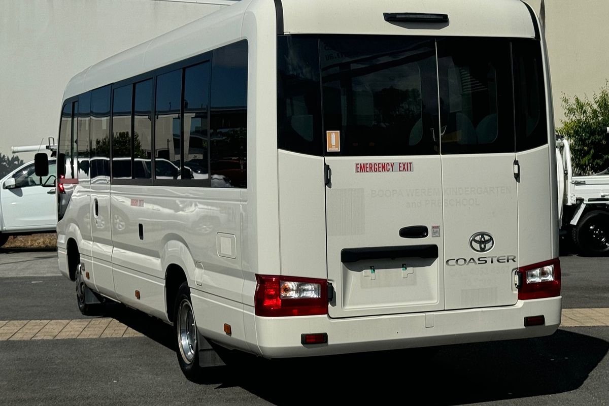 2020 Toyota COASTER DELUXE XZB70R