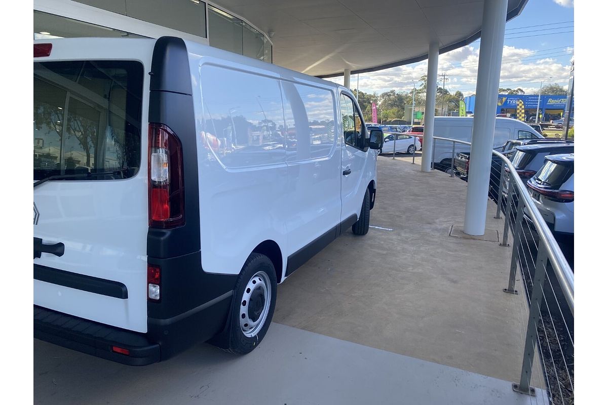 2025 Renault Trafic Pro X82 SWB Low Roof