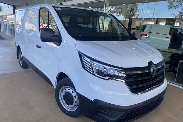 2025 Renault Trafic Pro X82 SWB Low Roof