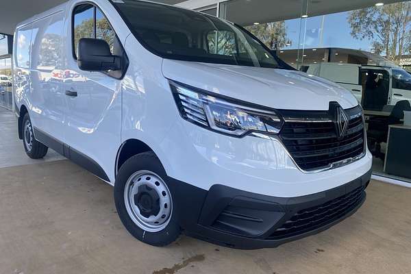 2025 Renault Trafic Pro X82 SWB Low Roof