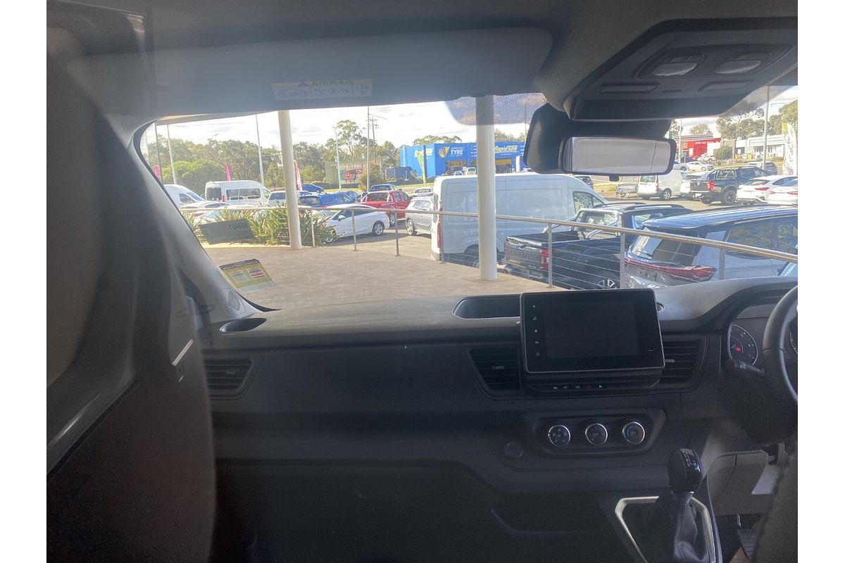 2025 Renault Trafic Pro X82 SWB Low Roof