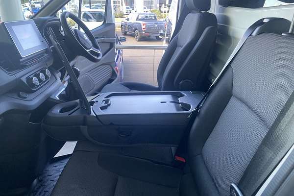 2025 Renault Trafic Pro X82 SWB Low Roof