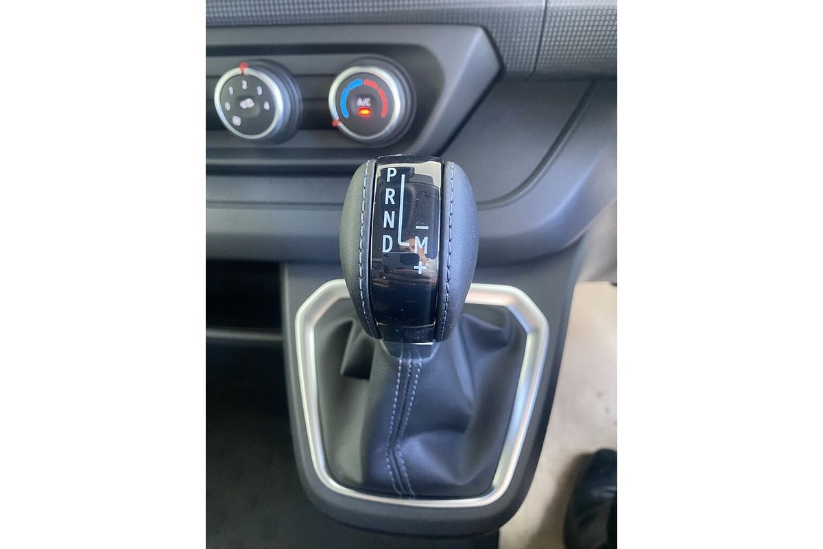 2025 Renault Trafic Pro X82 SWB Low Roof