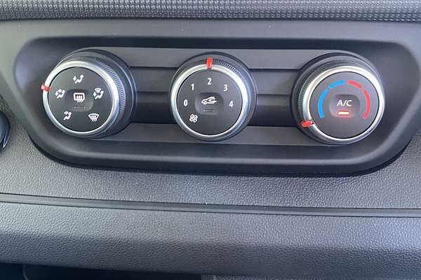 2025 Renault Trafic Pro X82 SWB Low Roof