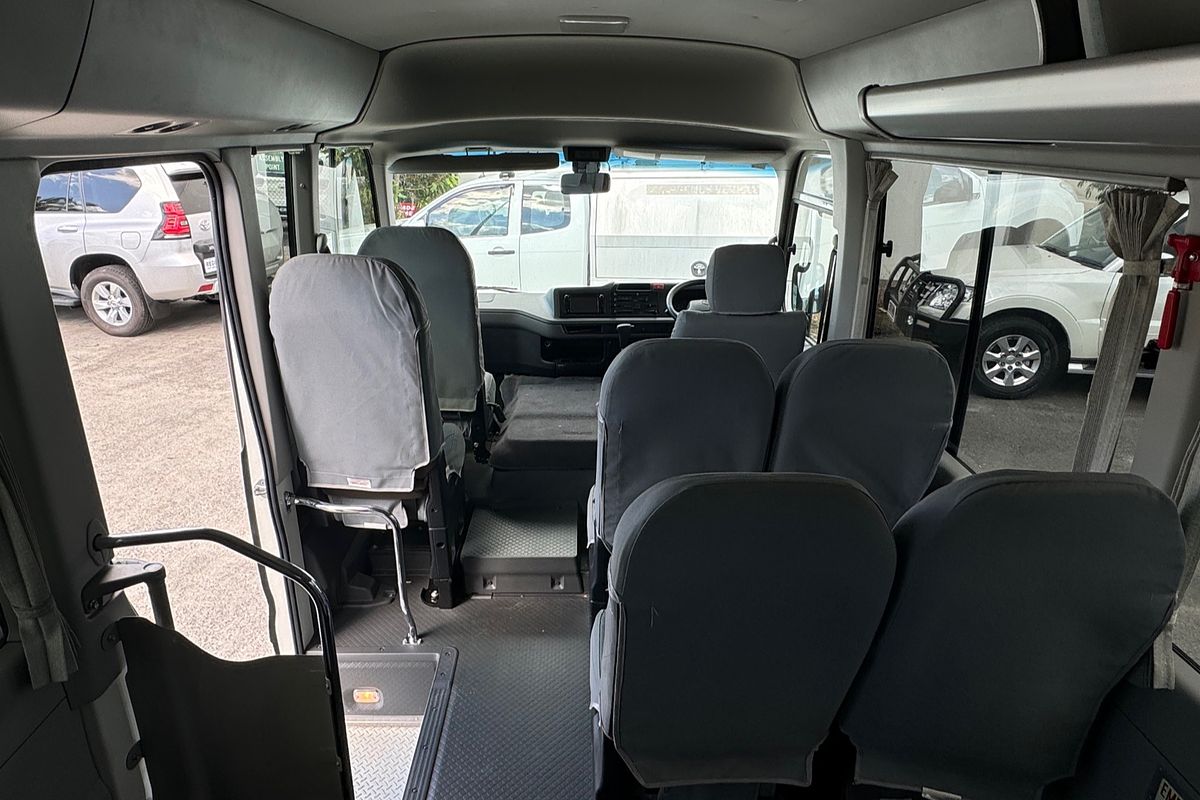 2020 Toyota COASTER DELUXE XZB70R