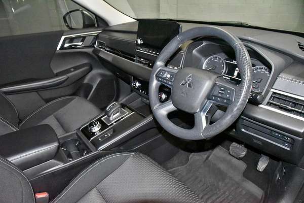 2021 Mitsubishi Outlander ES ZM