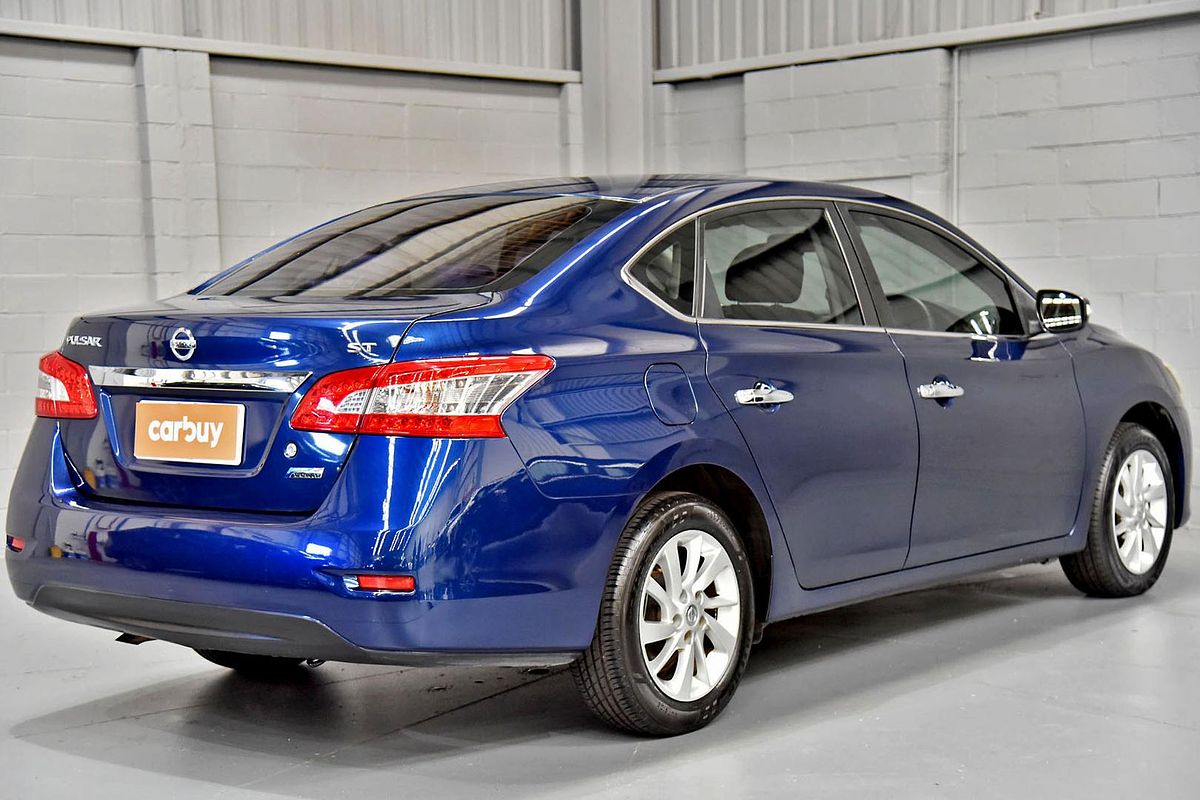 2013 Nissan Pulsar ST B17
