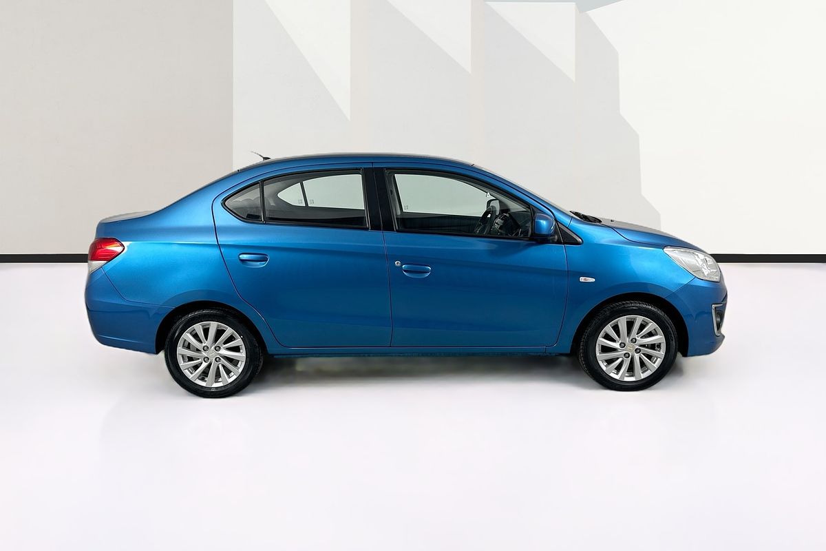 2014 Mitsubishi MIRAGE ES LA