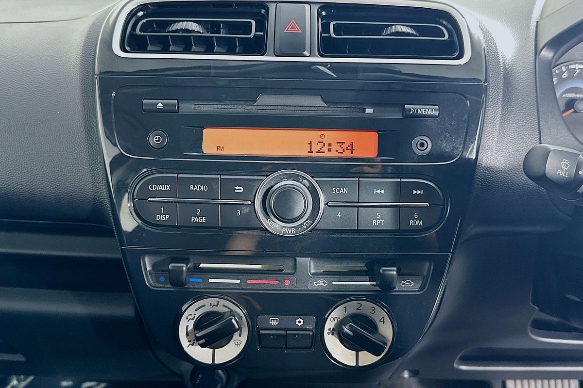 2014 Mitsubishi MIRAGE ES LA