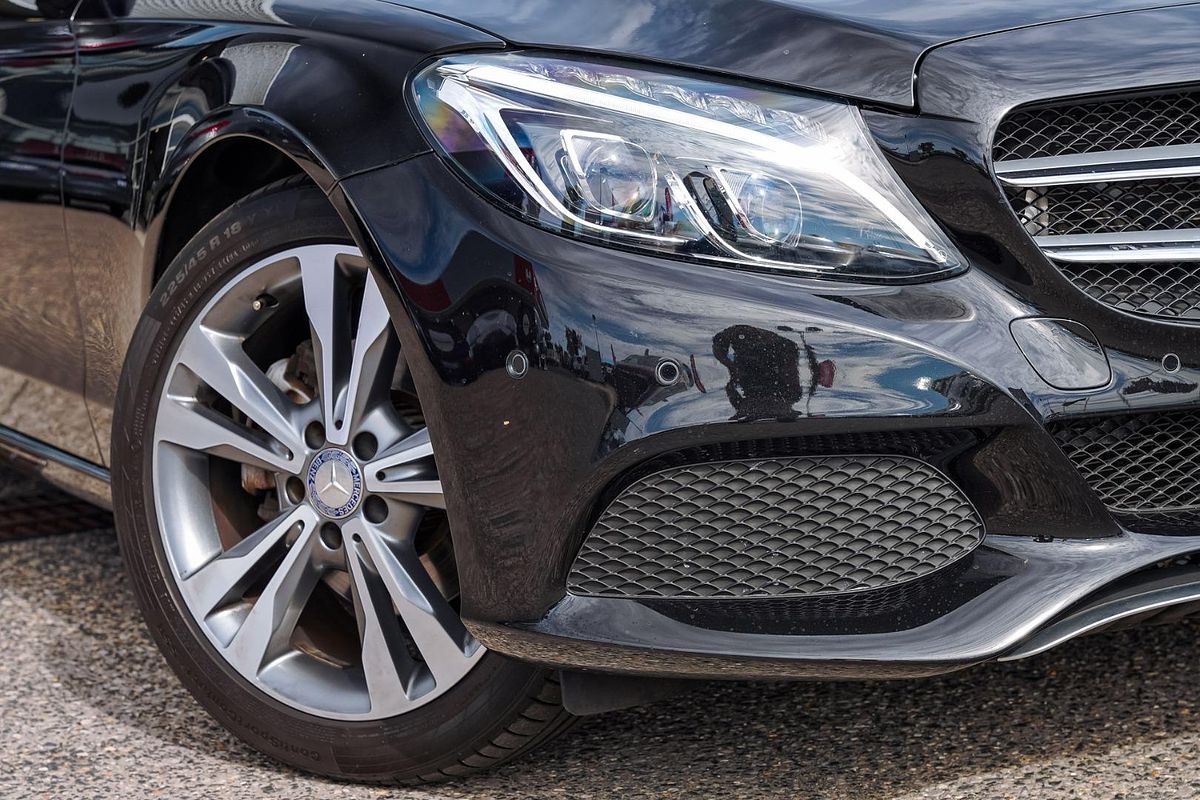 2017 Mercedes-Benz C-Class C200 W205