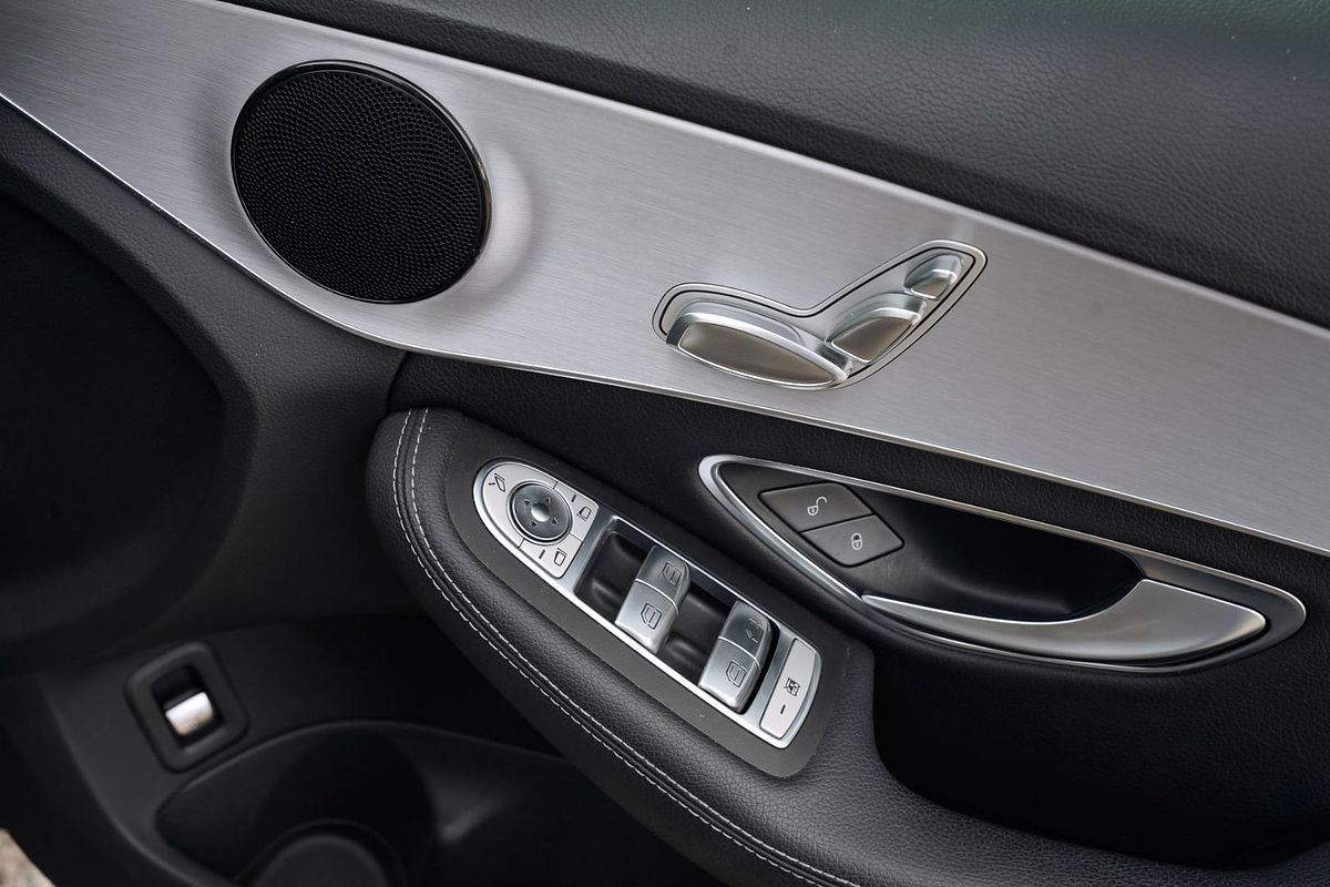 2017 Mercedes-Benz C-Class C200 W205
