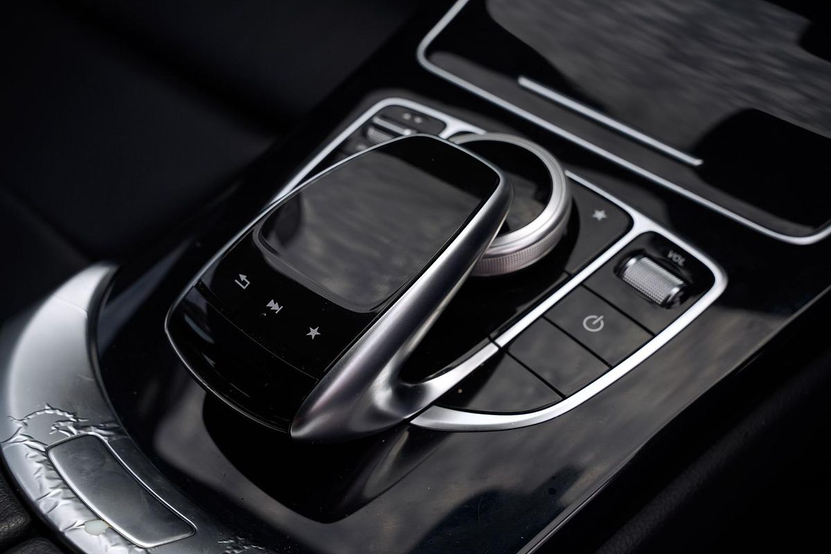 2017 Mercedes-Benz C-Class C200 W205