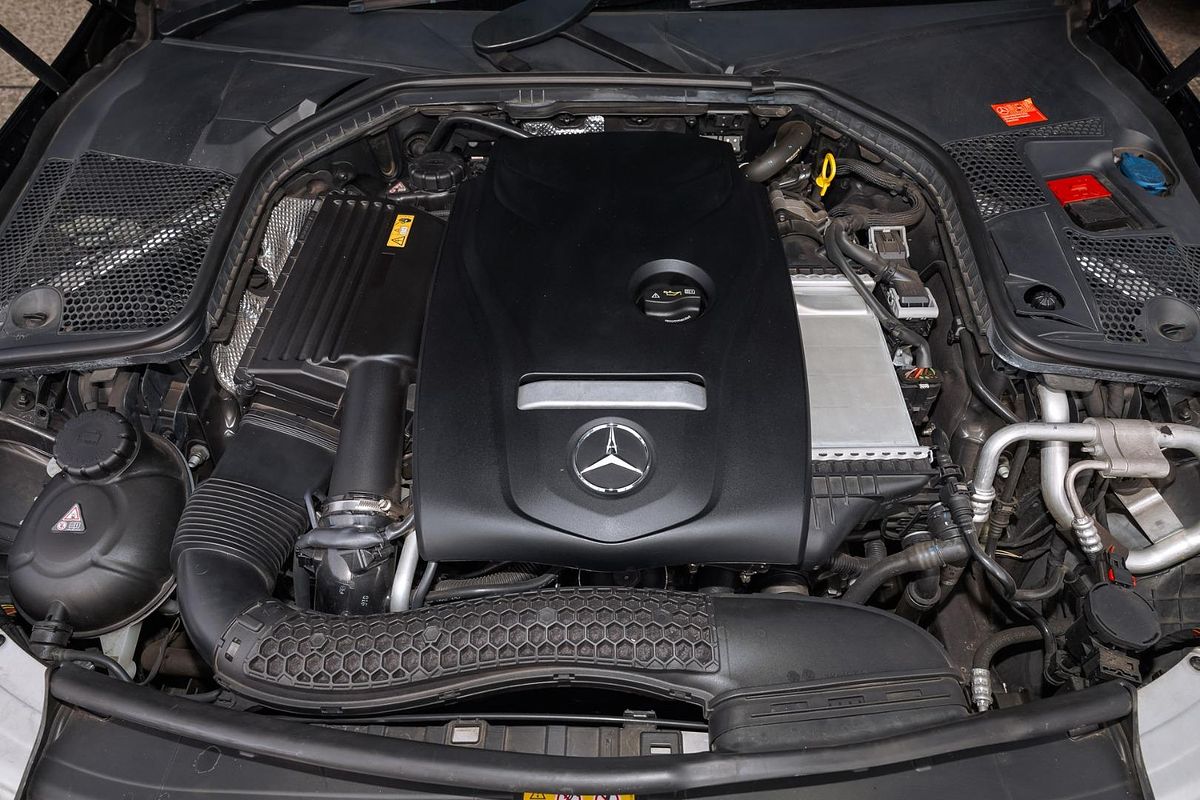 2017 Mercedes-Benz C-Class C200 W205