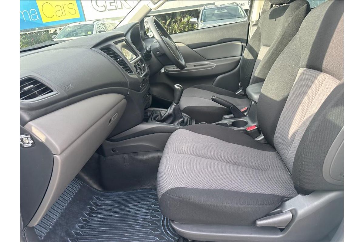 2017 Mitsubishi Triton GLX MQ 4X4