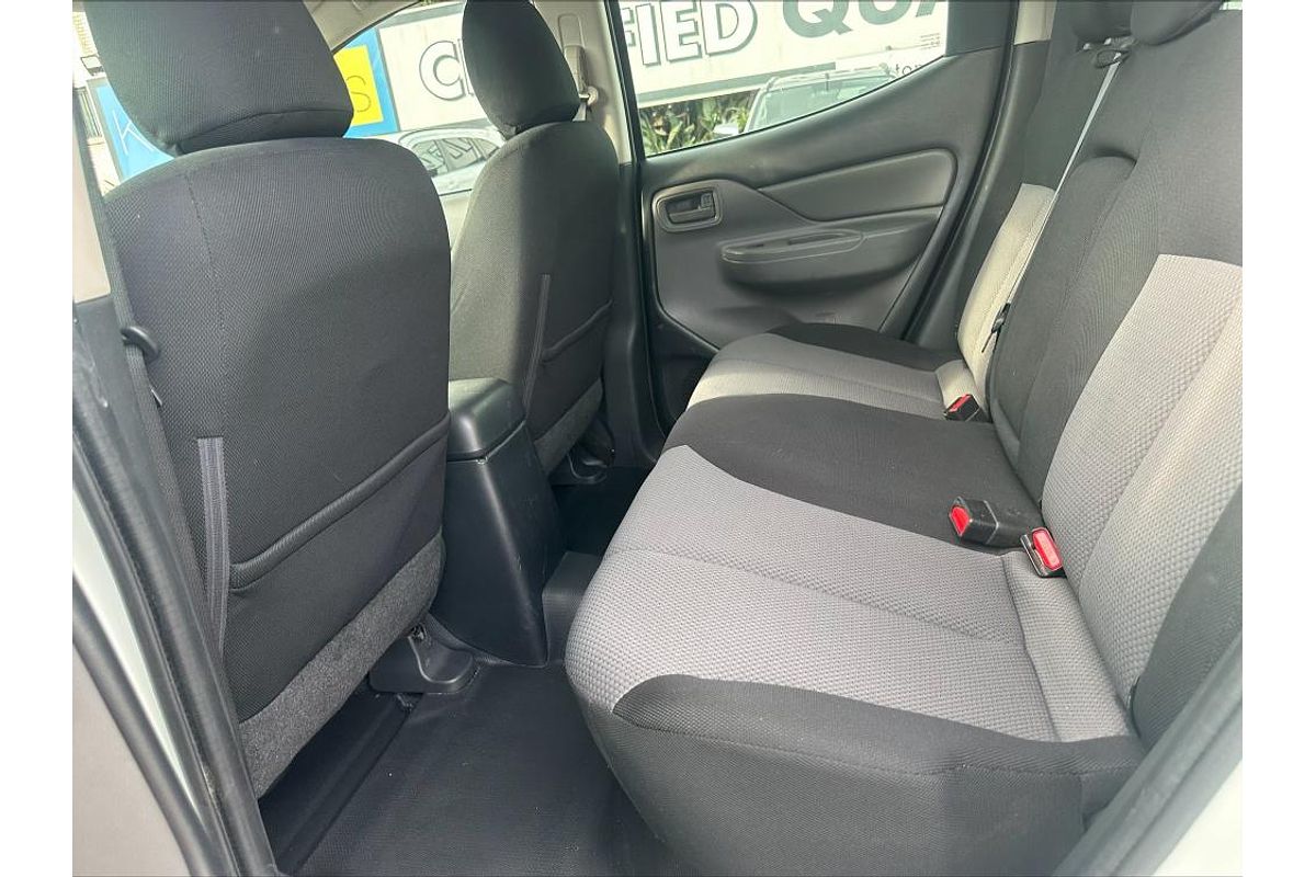 2017 Mitsubishi Triton GLX MQ 4X4