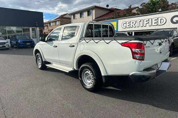 2017 Mitsubishi Triton GLX MQ 4X4