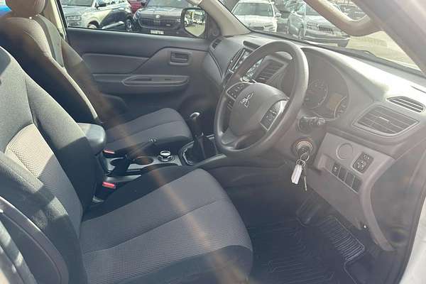 2017 Mitsubishi Triton GLX MQ 4X4