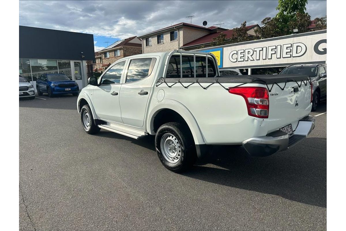2017 Mitsubishi Triton GLX MQ 4X4