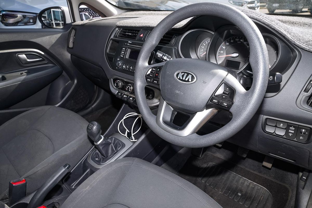 2013 Kia Rio S UB