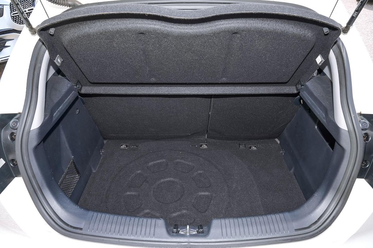 2013 Kia Rio S UB