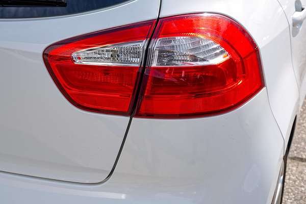 2013 Kia Rio S UB