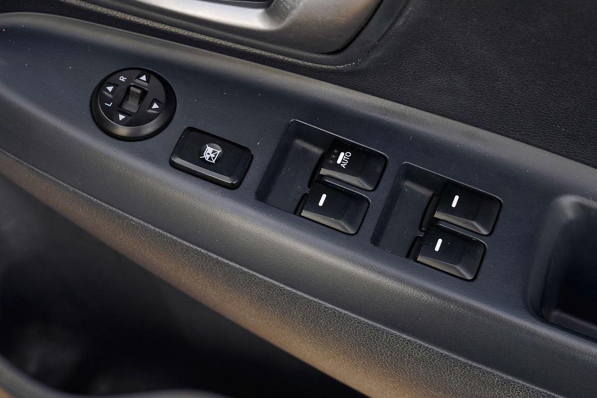 2013 Kia Rio S UB