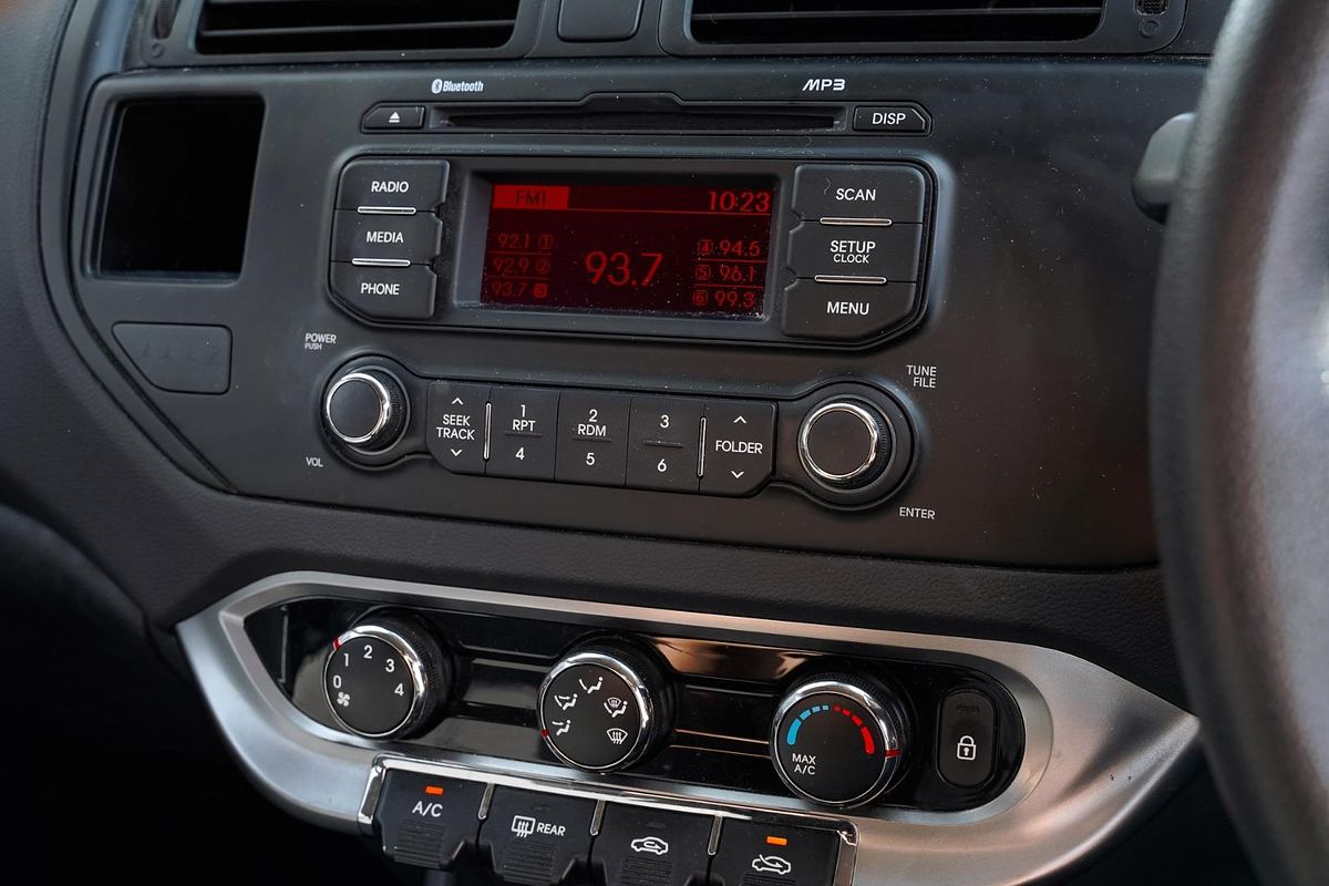2013 Kia Rio S UB