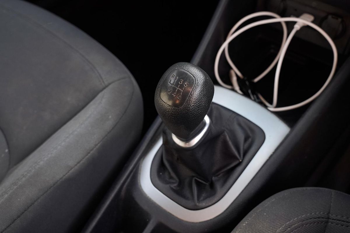 2013 Kia Rio S UB