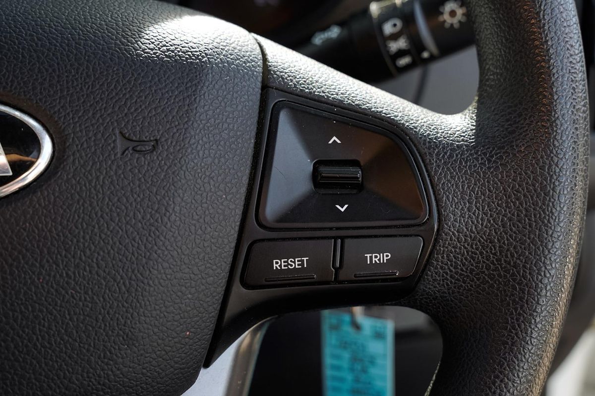 2013 Kia Rio S UB