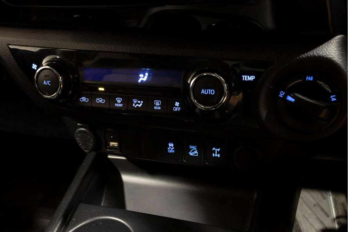 2018 Toyota Hilux SR5 GUN126R 4X4