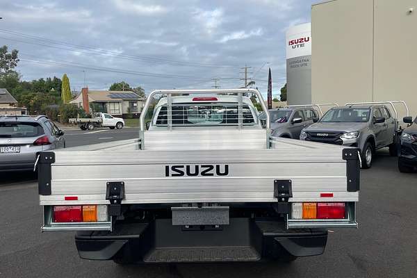 2025 Isuzu D-MAX SX High Ride Rear Wheel Drive