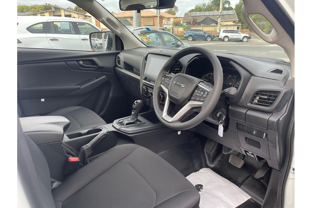 2025 Isuzu D-MAX SX High Ride Rear Wheel Drive