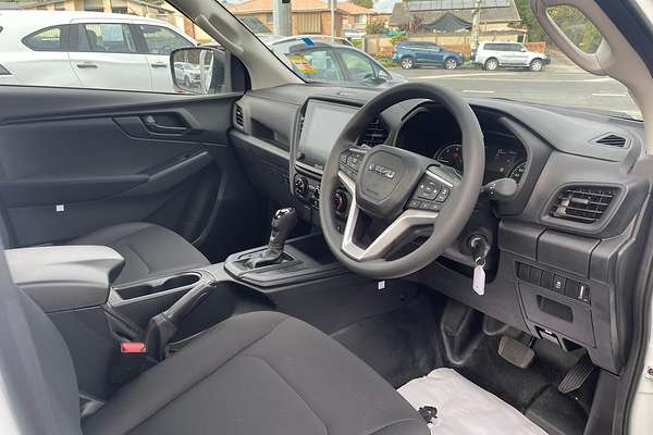 2025 Isuzu D-MAX SX High Ride Rear Wheel Drive