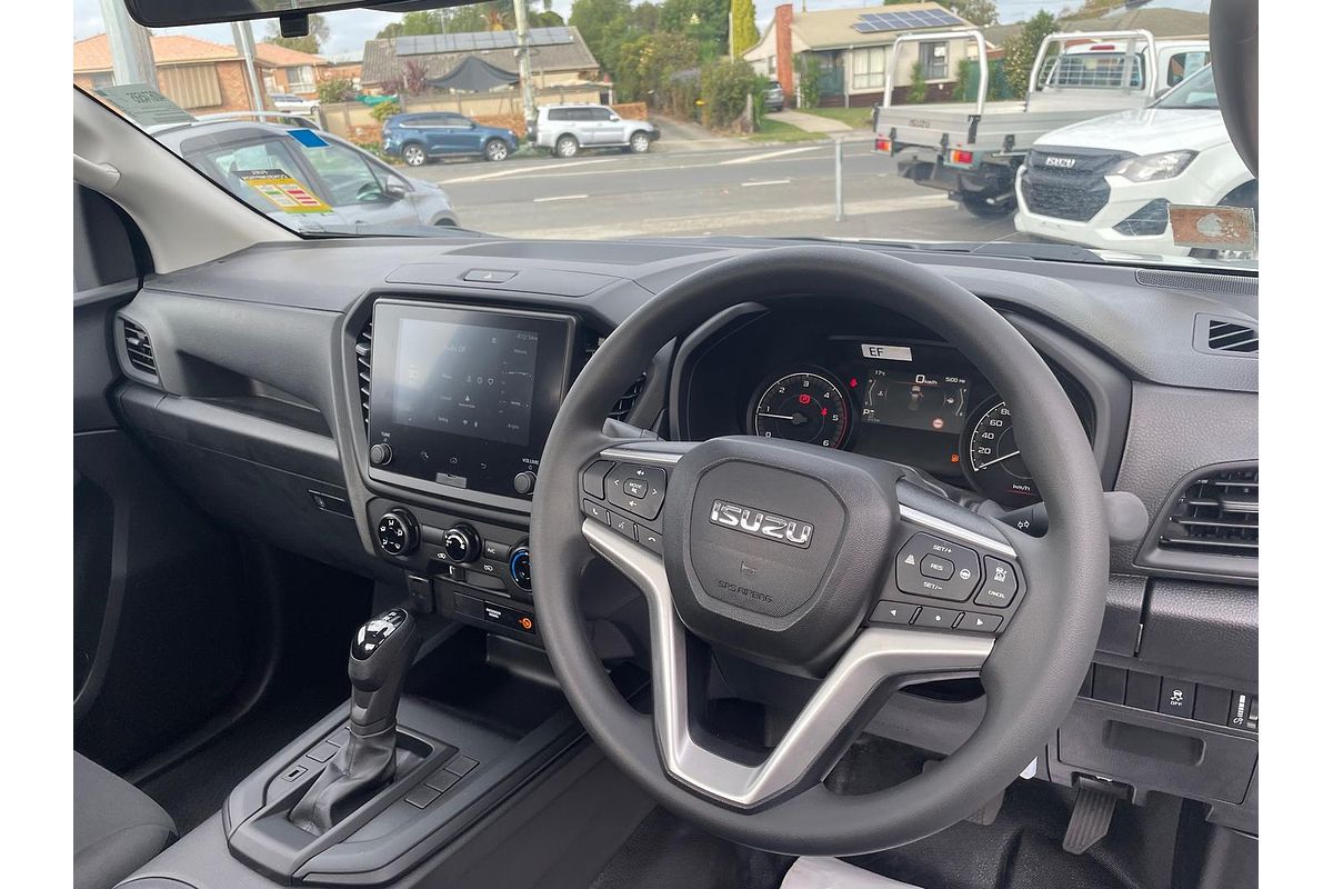 2025 Isuzu D-MAX SX High Ride Rear Wheel Drive