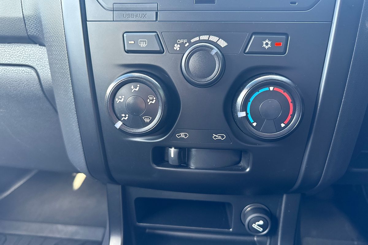 2019 Isuzu D-MAX SX 4X4