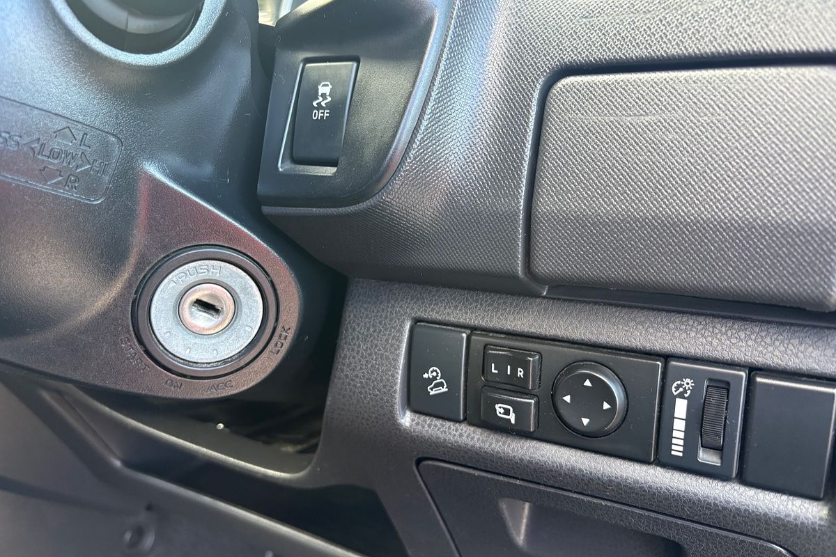 2017 Isuzu D-MAX LS-U High Ride Rear Wheel Drive